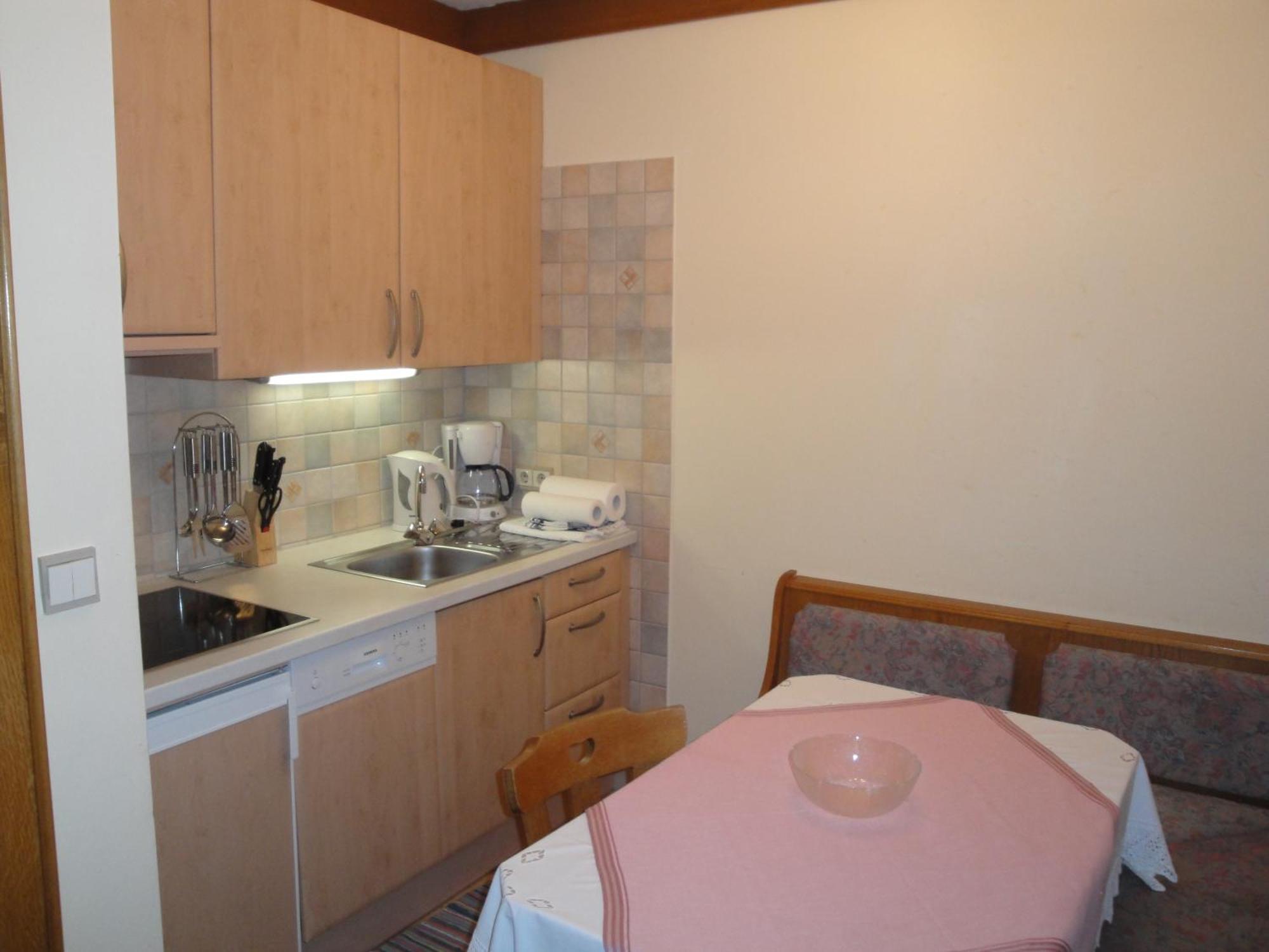 Pension & Appartement Steinwender Бад Клайнкирххайм Екстериор снимка