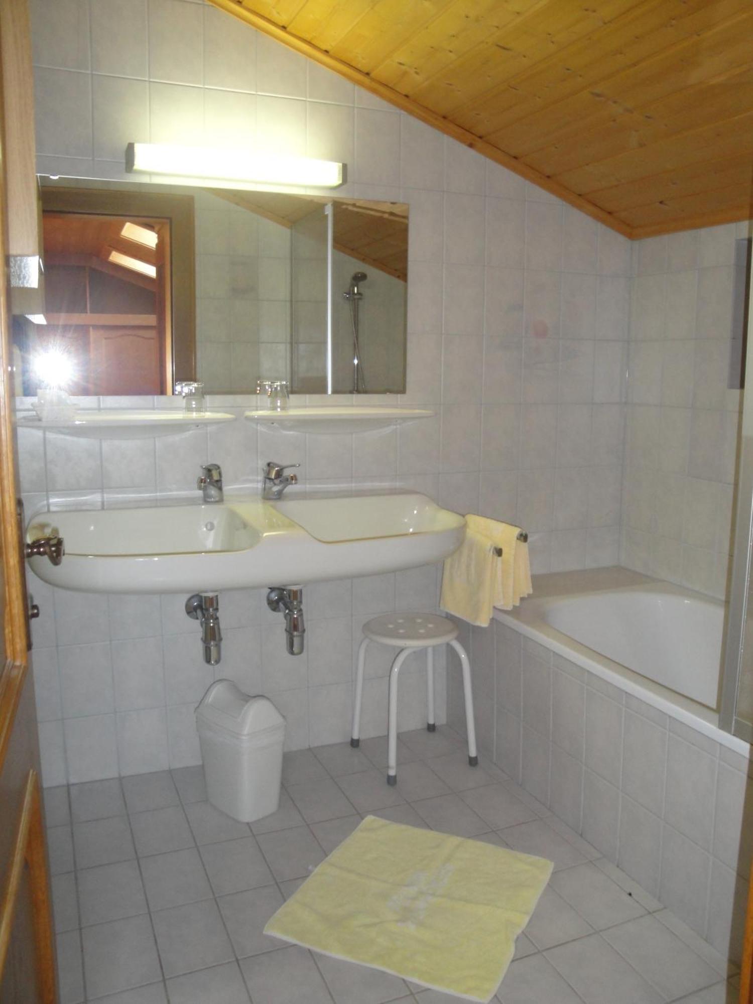 Pension & Appartement Steinwender Бад Клайнкирххайм Екстериор снимка