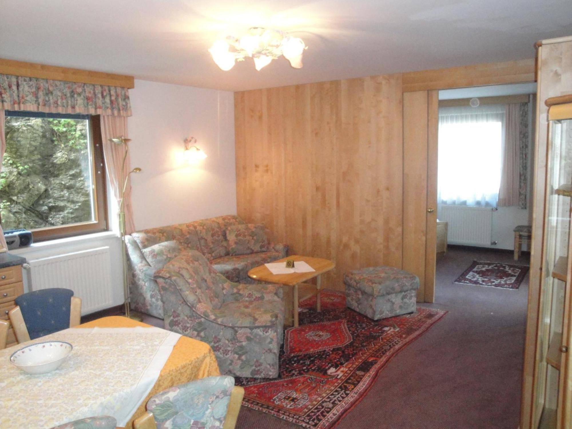 Pension & Appartement Steinwender Бад Клайнкирххайм Екстериор снимка