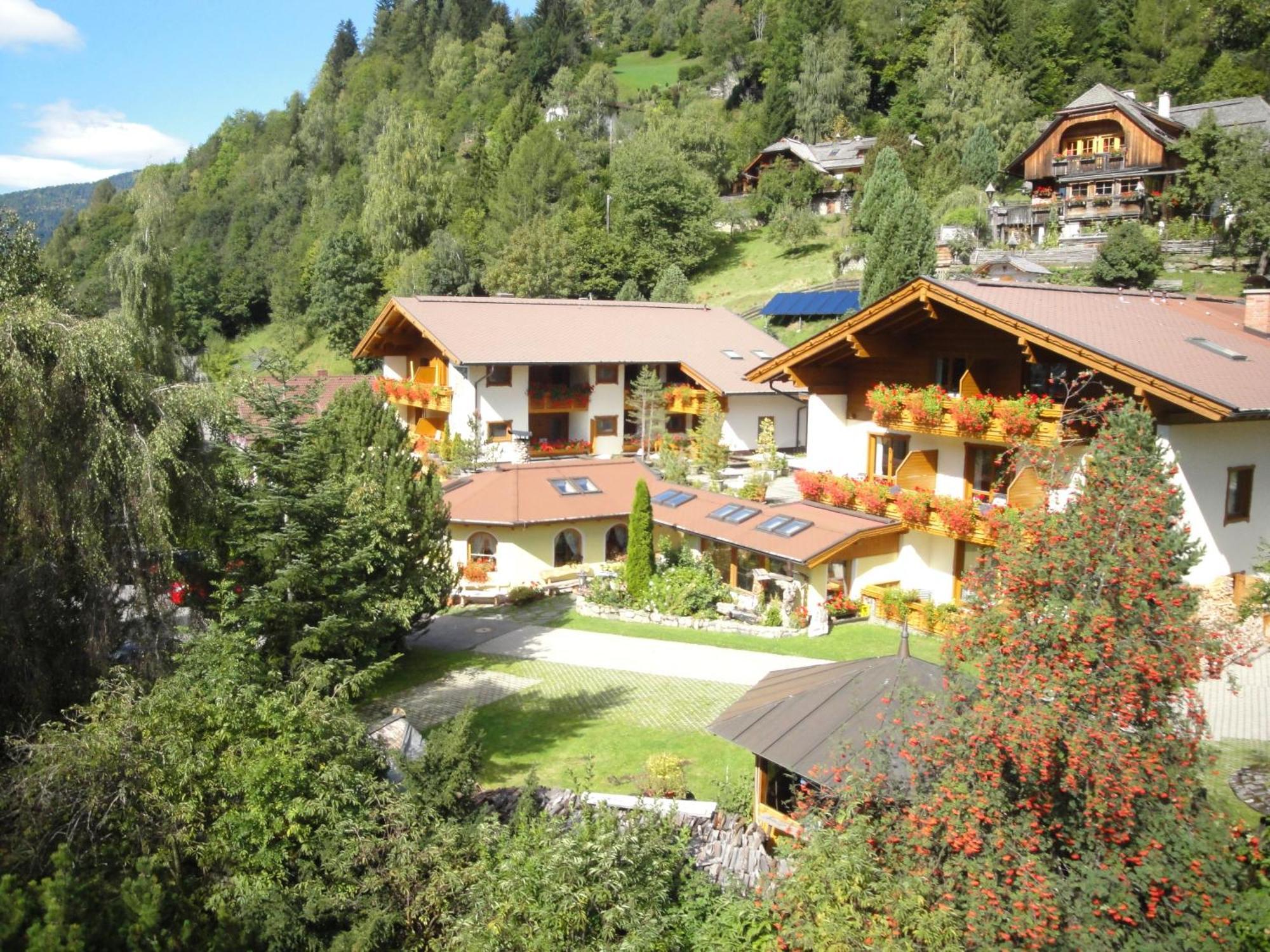 Pension & Appartement Steinwender Бад Клайнкирххайм Екстериор снимка