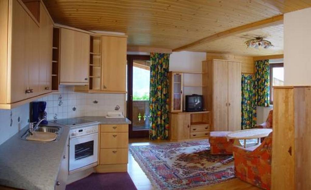 Pension & Appartement Steinwender Бад Клайнкирххайм Екстериор снимка
